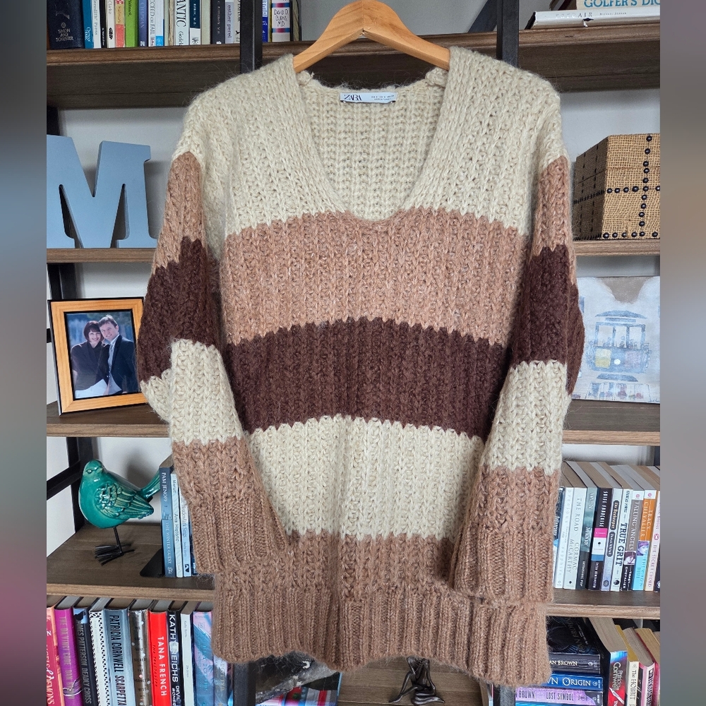 Zara Women's V-Neck Striped Sweater - Cream and Brown, Size Small